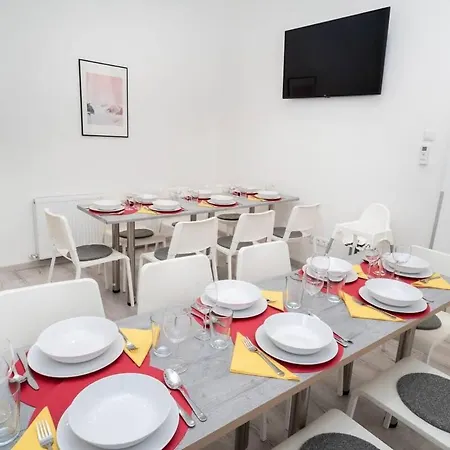 Very Extra Large Brand New Aircon Apartament Budapeszt