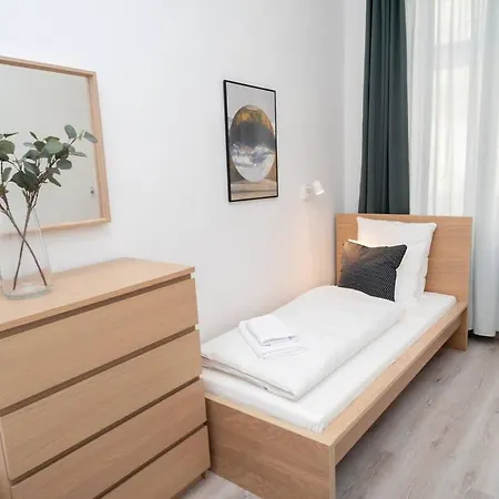 Very Extra Large Brand New Aircon Apartament Budapeszt