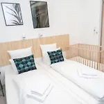Apartment Very Extra Large Brand New Aircon *