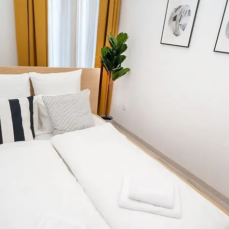 Very Extra Large Brand New Aircon Apartament Budapeszt