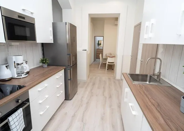 Apartament Very Extra Large Brand New Aircon