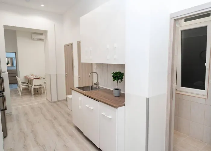 Very Extra Large Brand New Aircon Apartament *