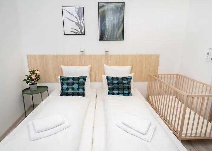 Apartament Very Extra Large Brand New Aircon *