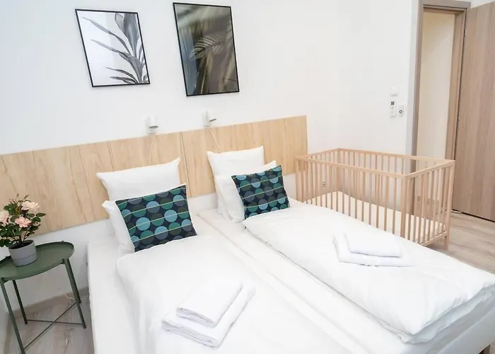 Apartament Very Extra Large Brand New Aircon *