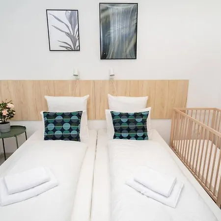 Appartement Very Extra Large Brand New Aircon *
