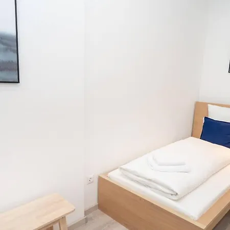 Very Extra Large Brand New Aircon * Budapest