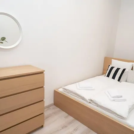 Very Extra Large Brand New Aircon Lejlighed Budapest