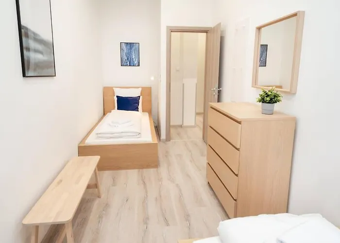 Appartement Very Extra Large Brand New Aircon Boedapest