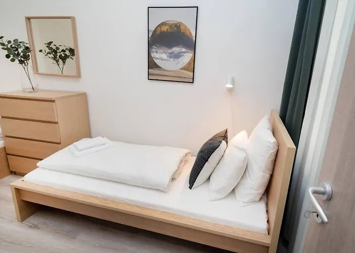 Appartement Very Extra Large Brand New Aircon *